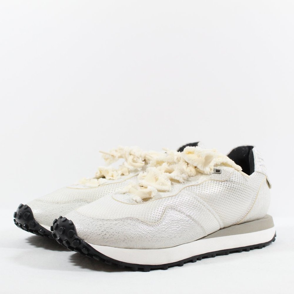P448 Women's Cancun Wedge Sneaker - White Metallic 43EU